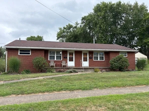 608 Schneider St SE, North Canton, OH 44720