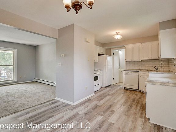 3rd image of 3512 W Lakefield Dr #2