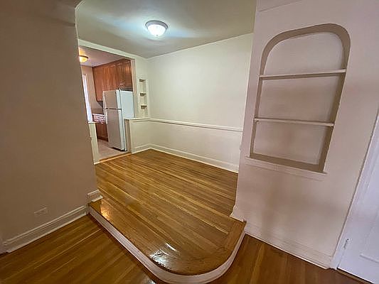 4th image of 65-74 Saunders St #44
