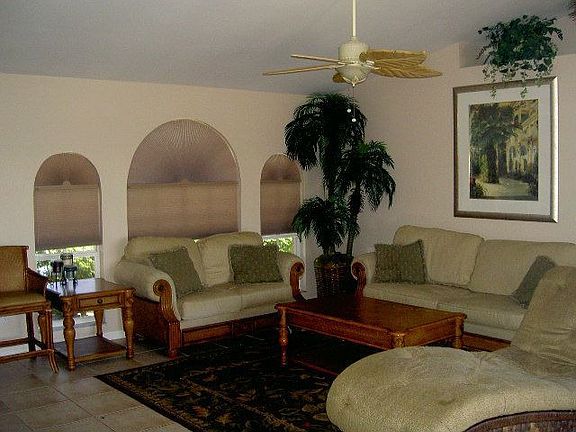 5th image of 4340 Agualinda Blvd
