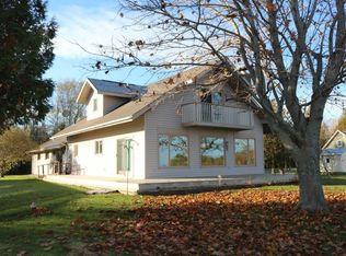 1414 Shork Blvd, Cheboygan, MI 49721