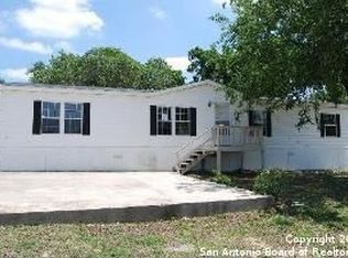 21608 Priest Rd, Elmendorf, TX 78112