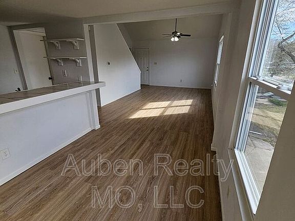 4th image of 6115 Indiana Ave
