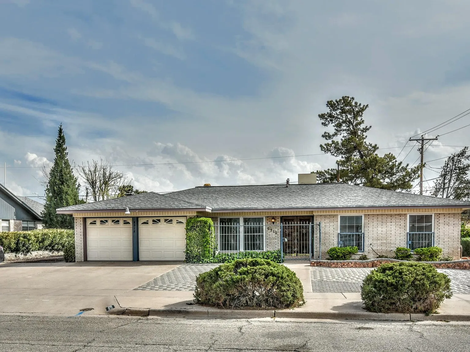 3 bed, 2.0 bath, 1783 sqft, $1,950 — Photo 1