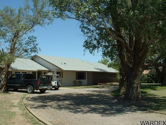 1st image of 1713 E Cottonwood Ln