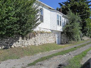 4th image of 602 Lincoln St