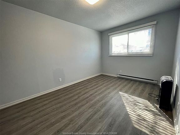 5th image of 8477 Darlington Cres