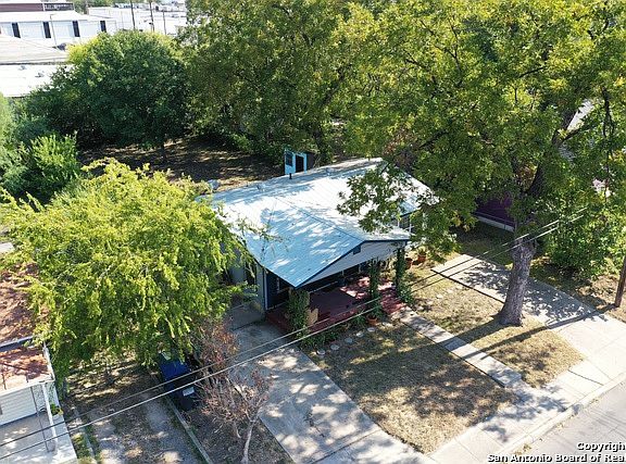 4th image of 233 Furnish Ave