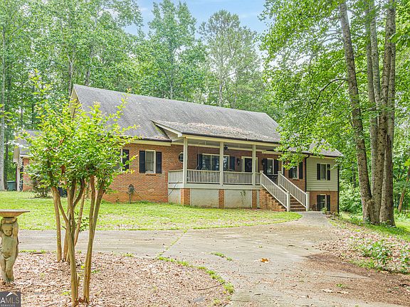 3rd image of 2150 Purcell Ln