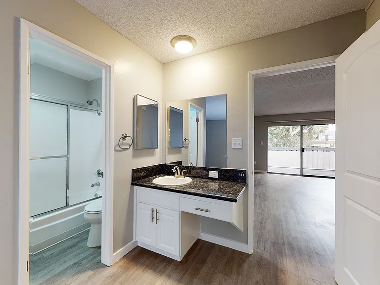 Pine Lake Apartments — Photo 41