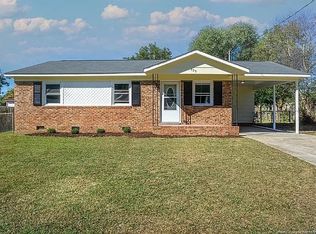 353 Longhorn Dr, Fayetteville, NC 28303