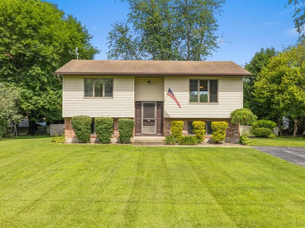 16 Orchard Lane, Highland, NY 12528
