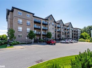 44 Ferndale Dr S UNIT 401, Barrie, ON L4N2V1