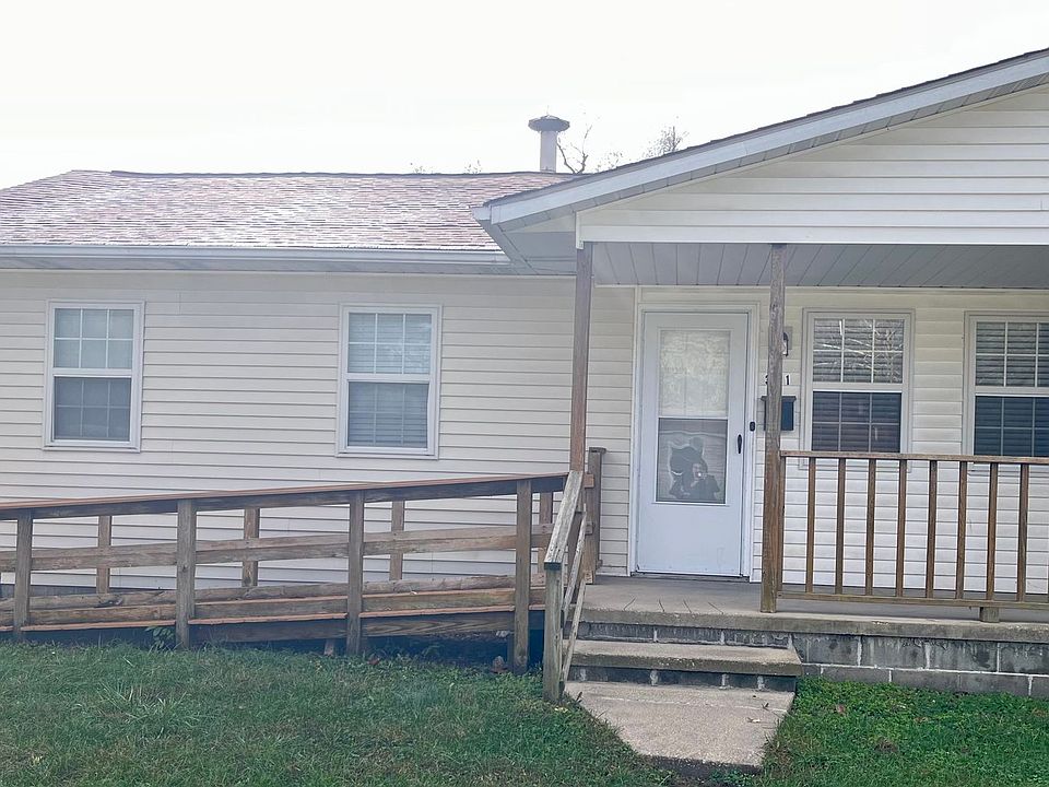 1st image of 301 Cobb St #301