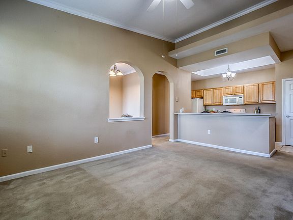 4th image of 10075 N Gate Pkwy #1907
