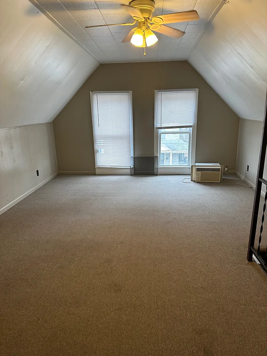 Building Photo - 27 Cedar St #4