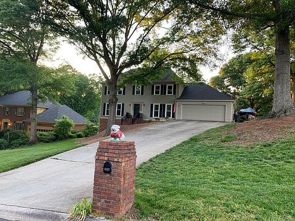 2nd image of 3849 Wentworth Ln SW