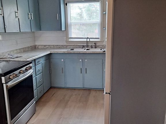 2nd image of 426 1/2 Polk St #119871BF5