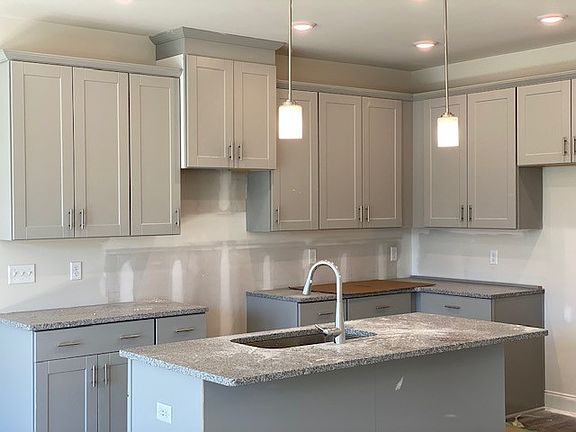 3rd image of 429 Deveron Dr Lot 58