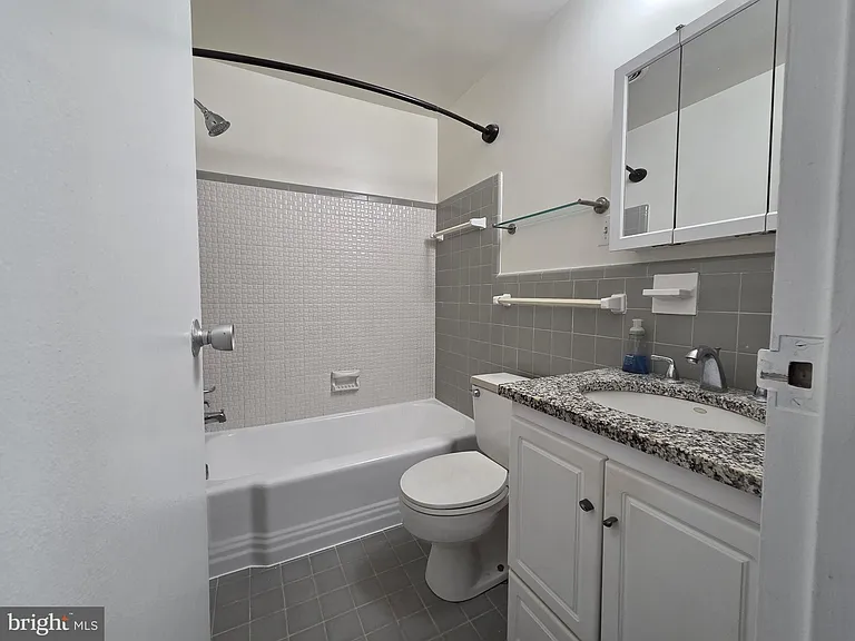 10432 Rockville Pike #301 — Photo 11