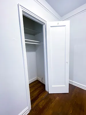 Rented by Voro New York | media 74