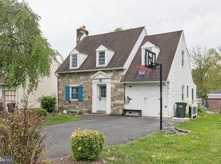 556 Anne St, Huntingdon Valley, PA 19006
