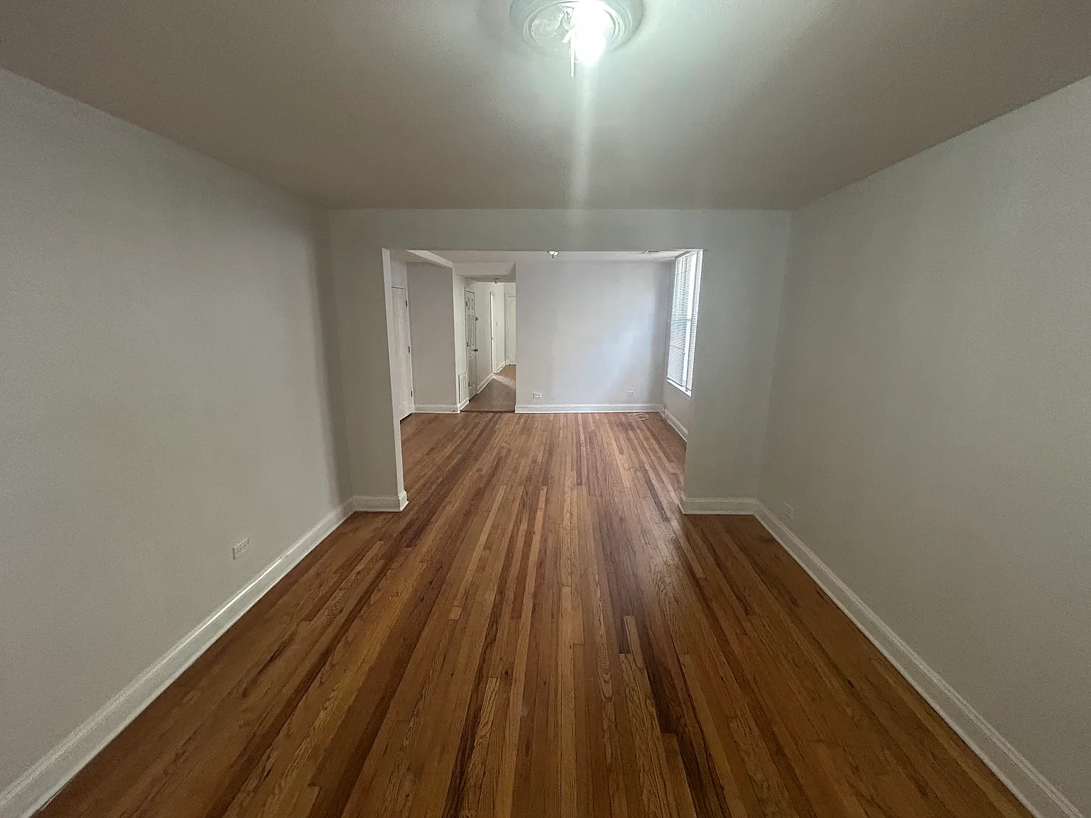 3508 W Montrose Avenue — Photo 2