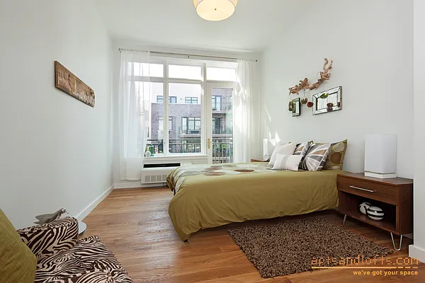 Rented by aptsandlofts.com | media 7