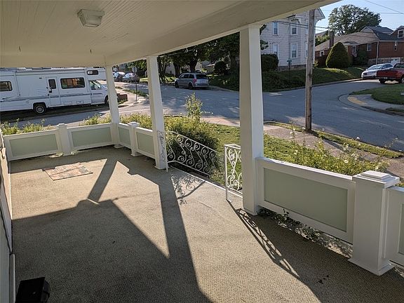 3rd image of 727 N 1st St