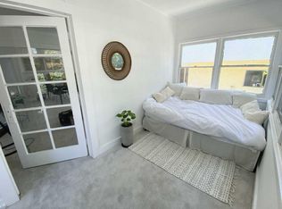 2102 6th St #1, Santa Monica, CA 90405