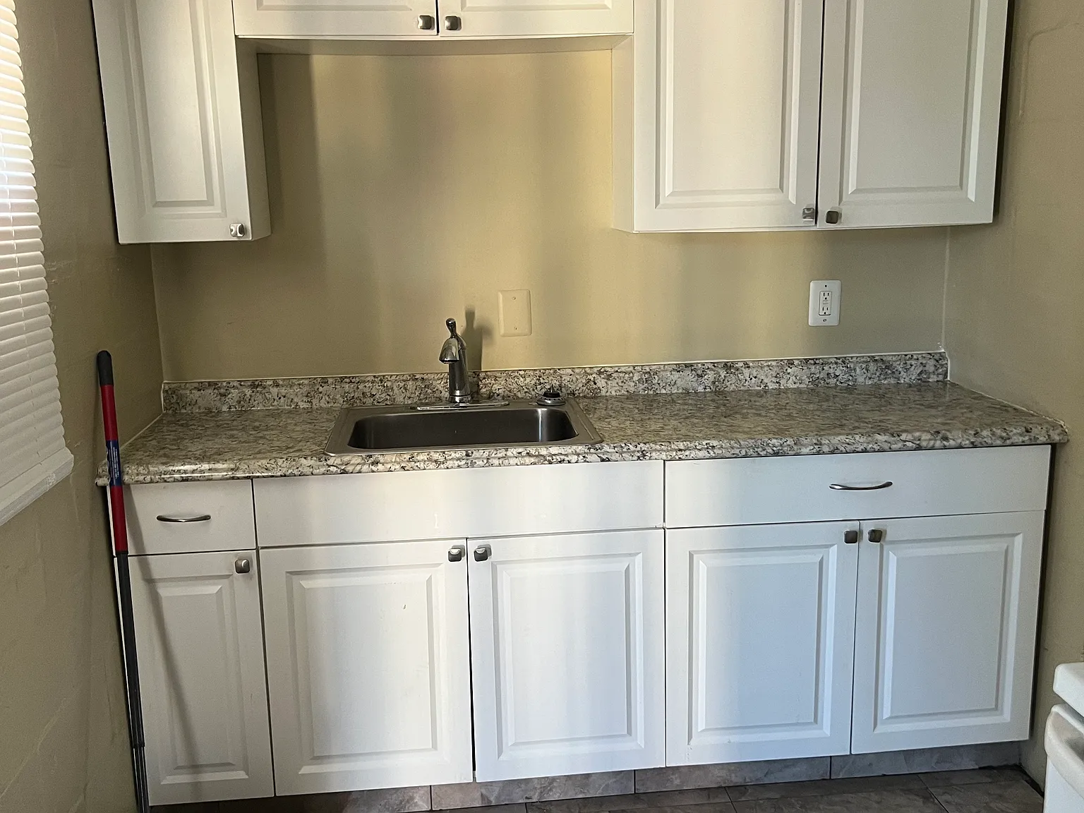 700 Boston Ave — Photo 1