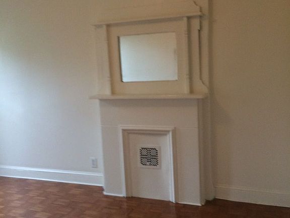5th image of 154 Gates Ave #3