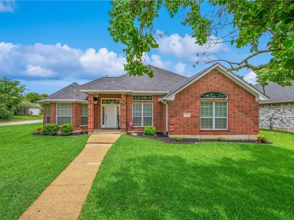 6201 Cromwell Ct, Bryan, TX 77802