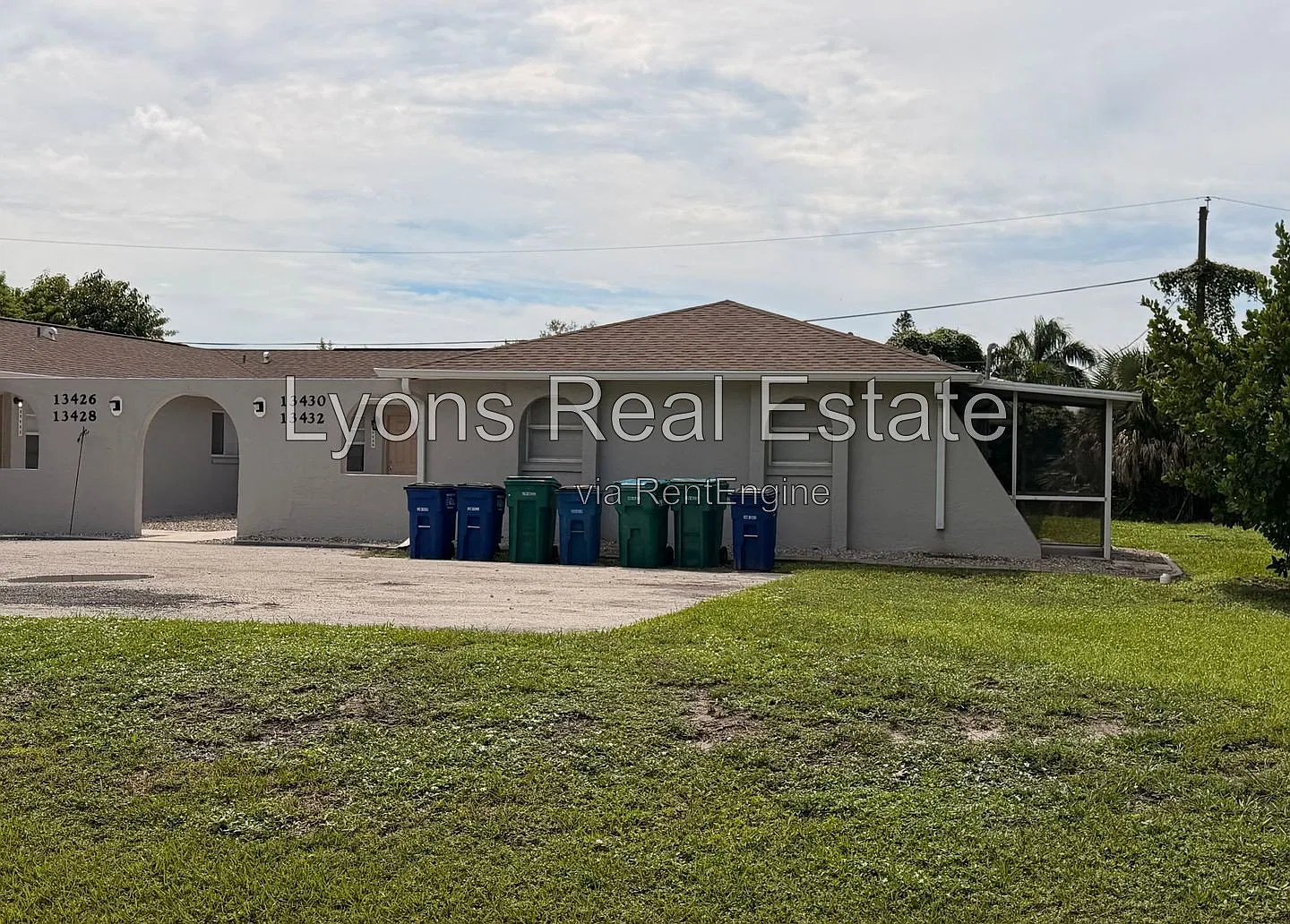 2 bed, 1.0 bath, 789 sqft, $1,200 — Photo 2