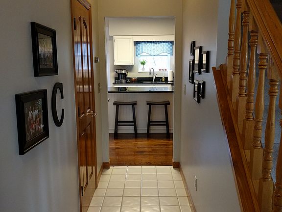 4th image of 3676 Rivervail Dr