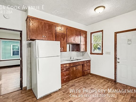 5th image of 714 Cook Ave E