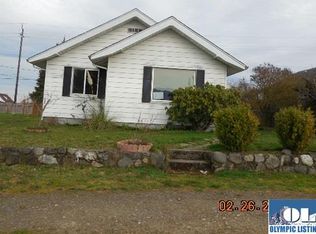 1319 W 6th St, Port Angeles, WA 98363