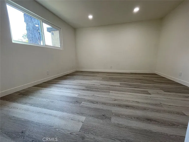 1131 S Alta Vista Ave #F — Photo 17