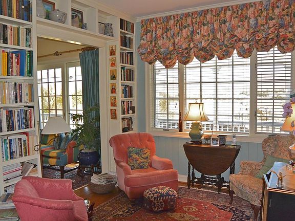 4th image of 41 Bayberry Ln