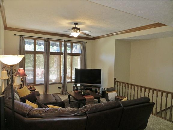 5th image of 10310 Nicole Dr