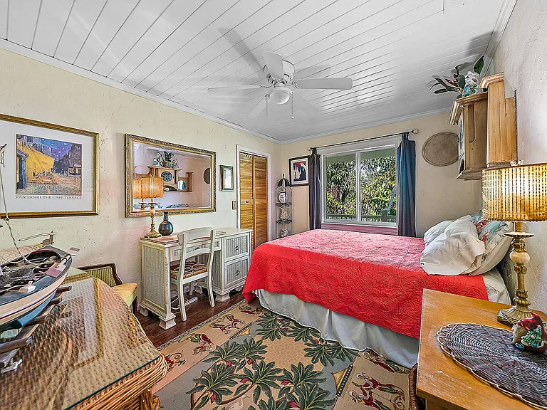 12140 SE Indian River Dr N — Photo 41