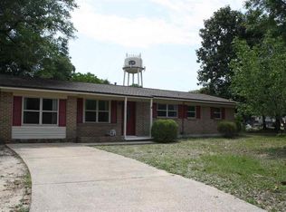 5225 Moore Ln, Milton, FL 32570