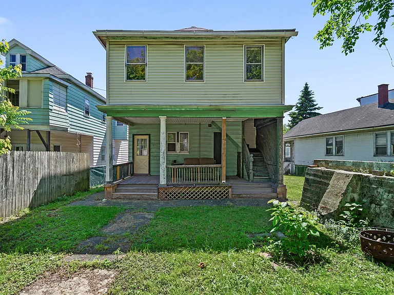 320 Saratoga St #1 — Photo 23