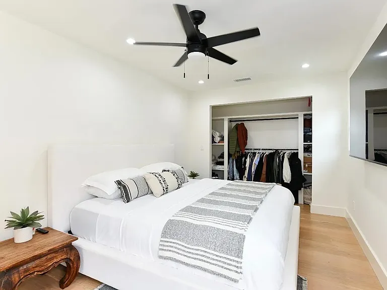2470 W Pueblo Ave — Photo 4