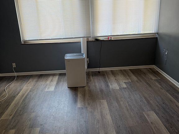 2nd image of 32850 Aurora Rd APT 201
