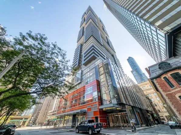 7 Grenville St, Toronto, ON