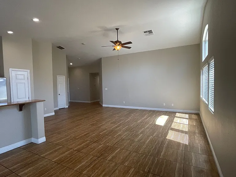 3005 Red Imp Ave — Photo 3