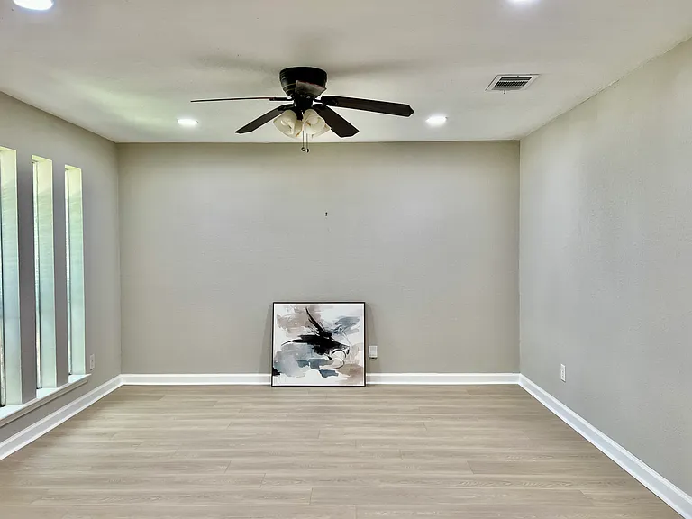 1026 Park Meadow Dr — Photo 12