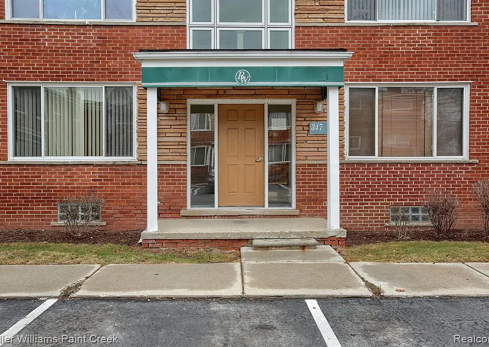 347 N Eton St #20