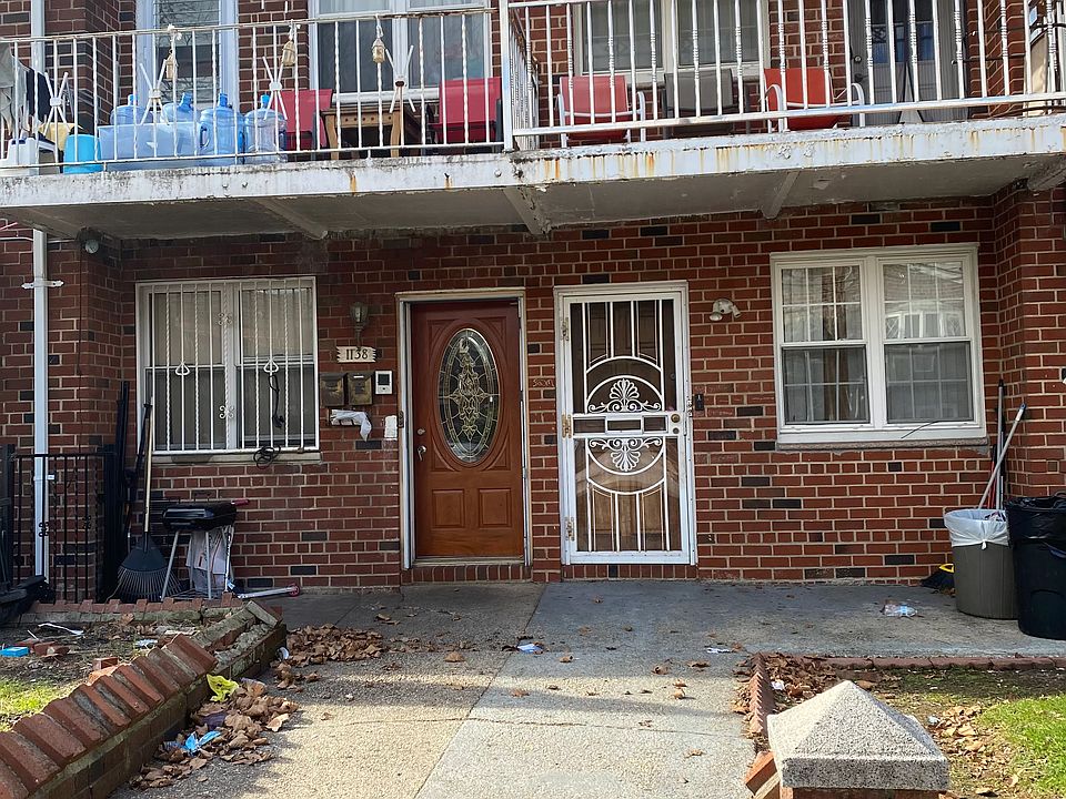 2nd image of 1138 E 57th St
